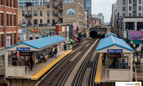 Blue Line Wicker Park train arriving at Damen station - Blue Line Wicker Park