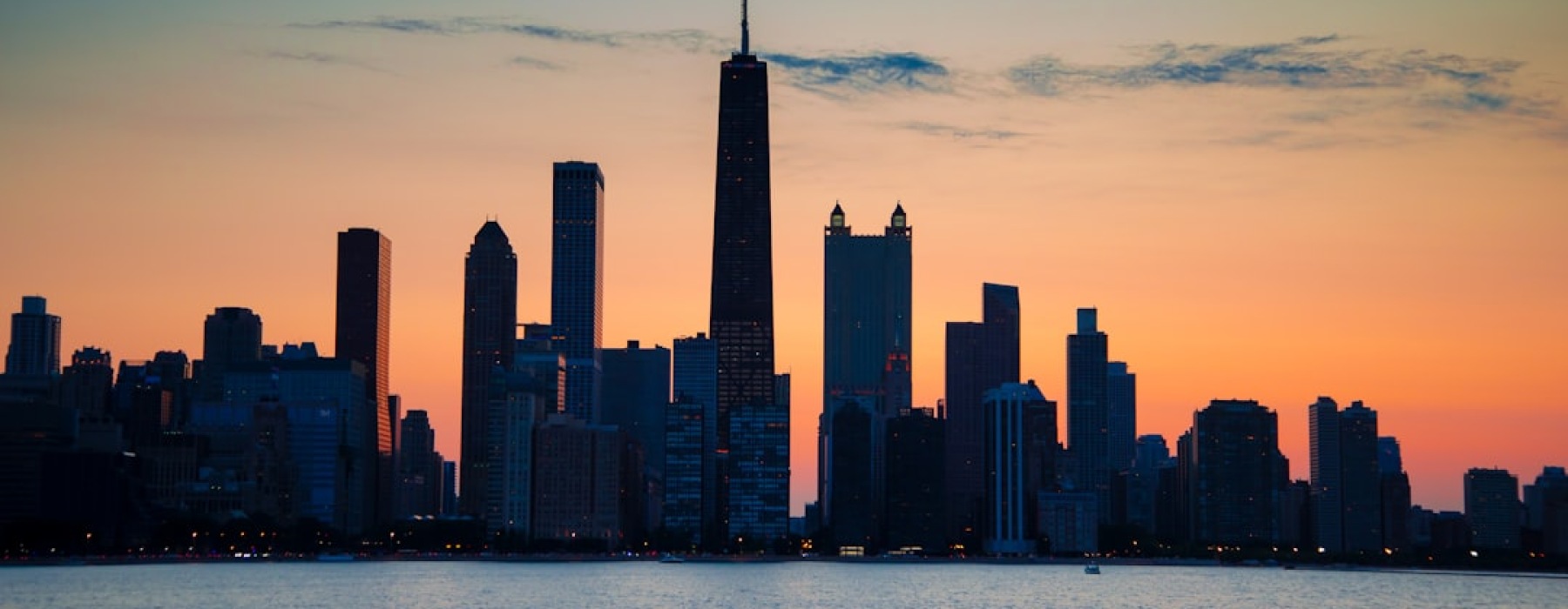 Chicago apartment rental market skyline 2026