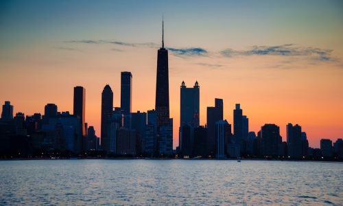 Chicago apartment rental market skyline 2026