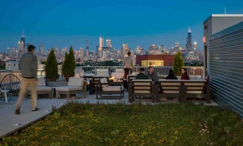 luxury apartments in wicker park